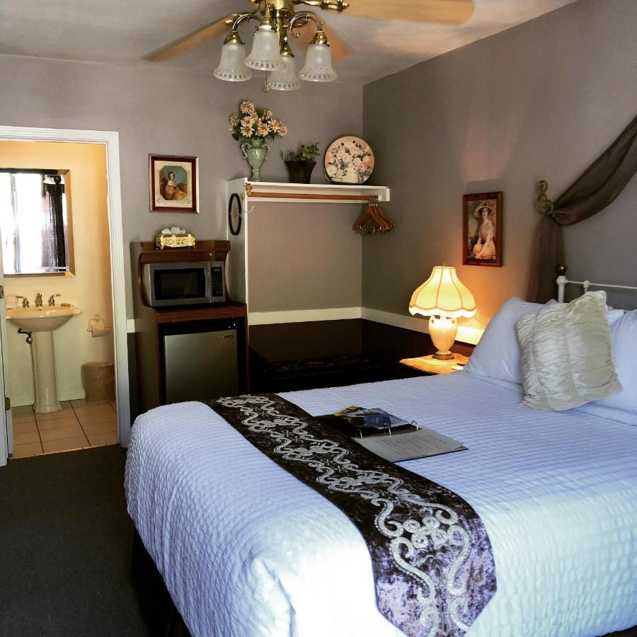 The Bent Elbow Hotel Silverton ภายนอก รูปภาพ